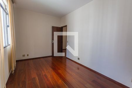 Sala de apartamento à venda com 3 quartos, 100m² em Santo Antônio, Belo Horizonte