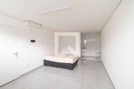 Studio de kitnet/studio para alugar com 1 quarto, 32m² em Parque Jandaia, Carapicuíba