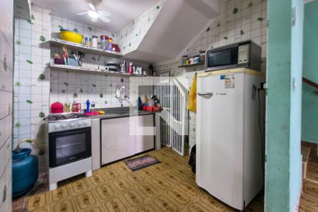 Cozinha  de casa para alugar com 2 quartos, 65m² em Vila Sao Paulo, Praia Grande