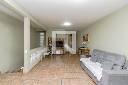 Casa à venda com 2 quartos, 165m² em Jardim Iracema, São Paulo