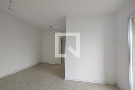 Sala de apartamento para alugar com 2 quartos, 63m² em Taquara, Rio de Janeiro
