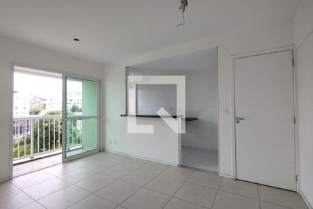 Sala de apartamento para alugar com 2 quartos, 63m² em Taquara, Rio de Janeiro