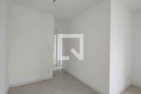 Sala de apartamento para alugar com 2 quartos, 59m² em Taquara, Rio de Janeiro