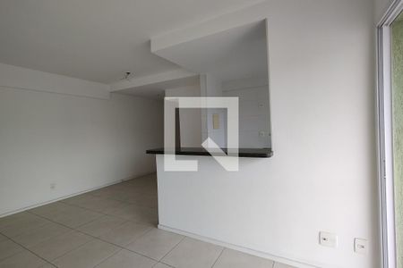 Sala de apartamento para alugar com 2 quartos, 70m² em Taquara, Rio de Janeiro