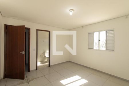 Quarto 1 Suite de apartamento para alugar com 3 quartos, 50m² em Ganchinho, Curitiba