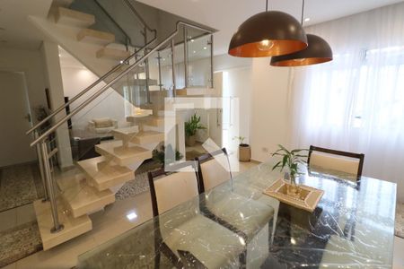 Sala de casa para alugar com 4 quartos, 175m² em Jardim das Flores, Osasco