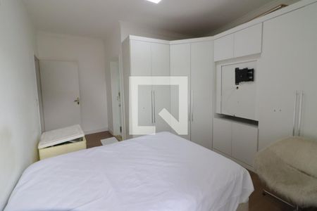 Suíte 1 de casa para alugar com 4 quartos, 175m² em Jardim das Flores, Osasco