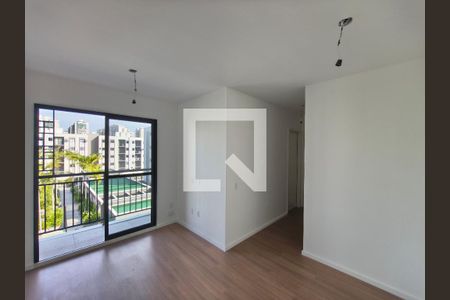 Sala de apartamento para alugar com 2 quartos, 45m² em Curicica, Rio de Janeiro