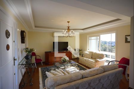 Sala de casa para alugar com 4 quartos, 249m² em Espírito Santo, Porto Alegre