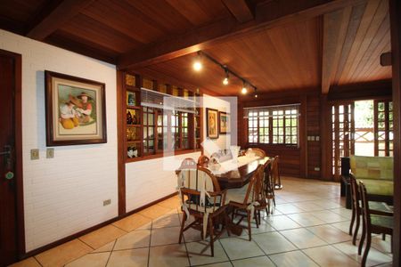 Sala 1 de casa à venda com 4 quartos, 320m² em Jacarepaguá, Rio de Janeiro