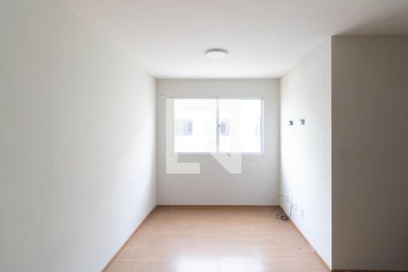 Sala de apartamento para alugar com 2 quartos, 40m² em Santa Cruz, Rio de Janeiro