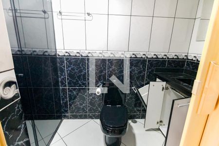 Banheiro da Suíte de casa para alugar com 3 quartos, 240m² em Jardim Paris, São Paulo