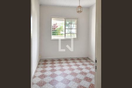 Quarto de casa para alugar com 3 quartos, 18m² em Jardim do Rio Cotia, Cotia