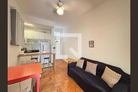 Sala de apartamento à venda com 1 quarto, 48m² em Leblon, Rio de Janeiro