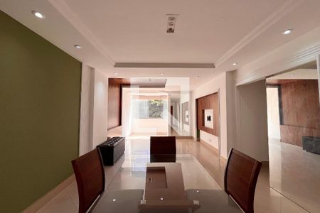 Sala  de apartamento para alugar com 2 quartos, 110m² em Copacabana, Rio de Janeiro