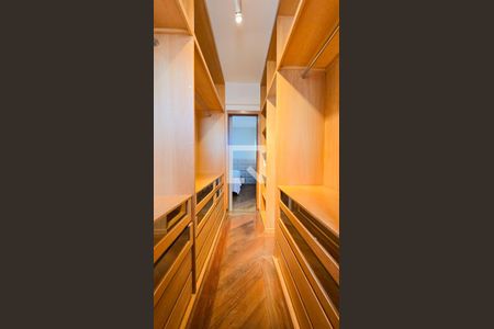 Apartamento à venda com 4 quartos, 190m² em Belvedere, Belo Horizonte