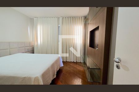 Apartamento à venda com 4 quartos, 190m² em Belvedere, Belo Horizonte