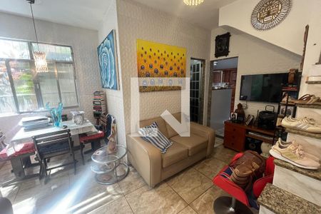 Casa à venda com 3 quartos, 60m² em Olaria, Rio de Janeiro
