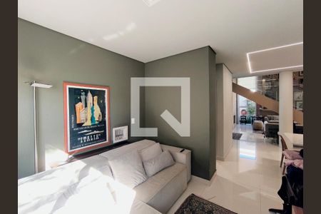 Sala de TV de casa de condomínio à venda com 3 quartos, 270m² em Jardim Marco Leite, Jundiaí