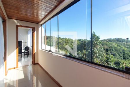 Varanda da Sala de casa para alugar com 3 quartos, 331m² em Teresópolis, Porto Alegre