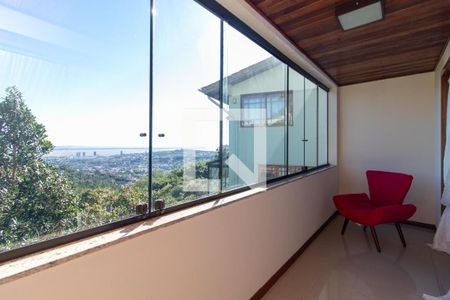 Varanda da Sala de casa para alugar com 3 quartos, 331m² em Teresópolis, Porto Alegre