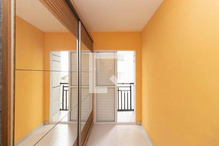 Quarto 1 de apartamento para alugar com 2 quartos, 43m² em Vila Mazzei, São Paulo