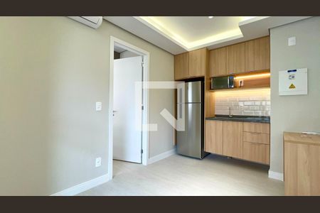 Sala de kitnet/studio para alugar com 1 quarto, 27m² em Pinheiros, São Paulo