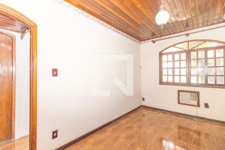 Casa para alugar com 3 quartos, 180m² em Padre Miguel, Rio de Janeiro