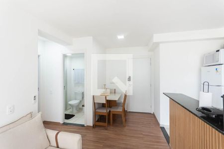 Sala de apartamento para alugar com 2 quartos, 50m² em Santo Cristo, Rio de Janeiro
