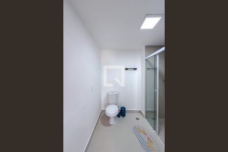 Banheiro de kitnet/studio à venda com 1 quarto, 28m² em Vila São José, São Paulo