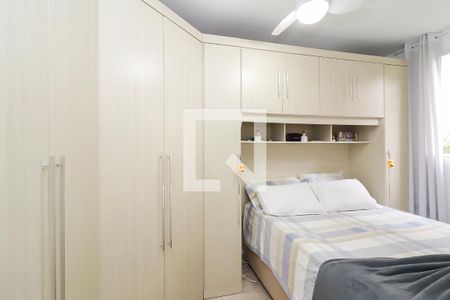 Quarto 1 de apartamento para alugar com 2 quartos, 58m² em Vila Carmosina, São Paulo