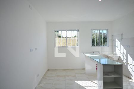 Sala de casa para alugar com 1 quarto, 32m² em Vila Pirajussara, São Paulo