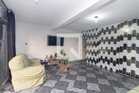 Sala de casa para alugar com 6 quartos, 246m² em Conjunto Habitacional Castro Alves, São Paulo