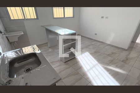 Bancada de casa para alugar com 1 quarto, 32m² em Vila Pirajussara, São Paulo