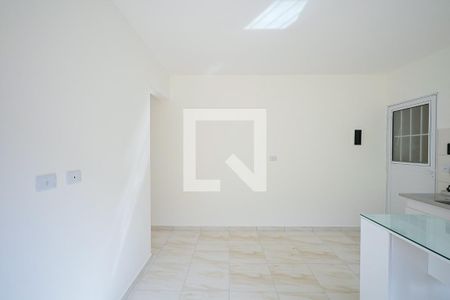 Sala/cozinha de casa para alugar com 1 quarto, 32m² em Vila Pirajussara, São Paulo