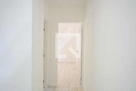 Corredor de casa para alugar com 1 quarto, 32m² em Vila Pirajussara, São Paulo