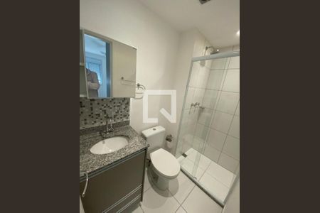 Banheiro de apartamento à venda com 1 quarto, 40m² em Vila Buarque, São Paulo