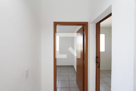 Corredor de apartamento para alugar com 1 quarto, 70m² em Vila Oeste, Belo Horizonte