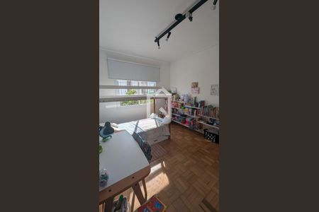 Quarto 1  de apartamento para alugar com 2 quartos, 75m² em Santa Cecília, Porto Alegre