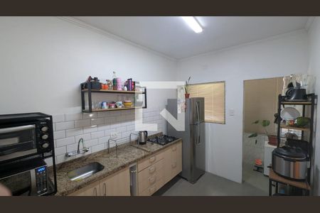 Cozinha de apartamento para alugar com 2 quartos, 75m² em Santa Cecília, Porto Alegre