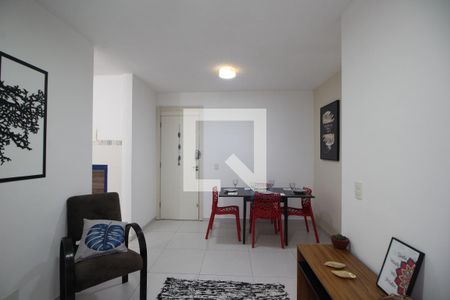 Sala de apartamento para alugar com 2 quartos, 52m² em Recreio dos Bandeirantes, Rio de Janeiro