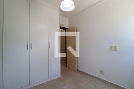 Quarto 1 de apartamento para alugar com 4 quartos, 72m² em Santa Maria, Uberlândia