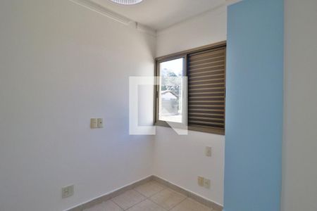 Quarto 1 de apartamento para alugar com 4 quartos, 72m² em Santa Maria, Uberlândia