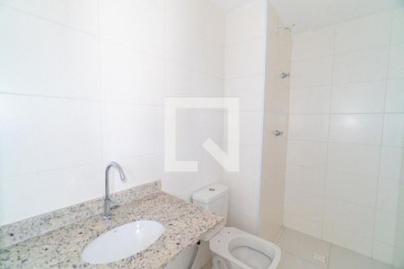 Banheiro da Suíte de apartamento para alugar com 2 quartos, 44m² em Vila Guarani (zona Sul), São Paulo