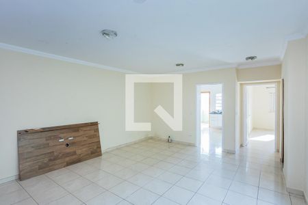 Sala de casa para alugar com 2 quartos, 100m² em Jardim Regina, São Paulo