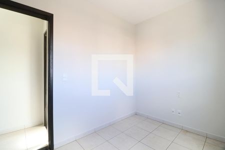 Quarto 1 de apartamento para alugar com 2 quartos, 60m² em Daniel Fonseca, Uberlândia