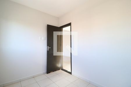 Quarto 1 de apartamento para alugar com 2 quartos, 60m² em Daniel Fonseca, Uberlândia