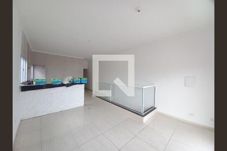 Sala de casa para alugar com 2 quartos, 80m² em Parque Bitaru, São Vicente