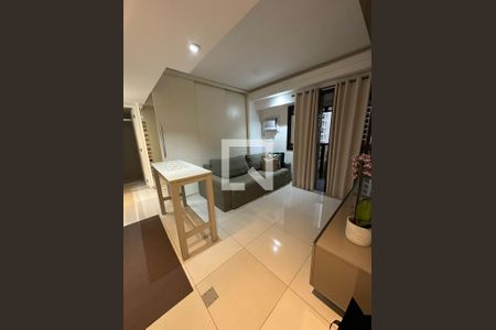 Sala de apartamento à venda com 1 quarto, 38m² em Moema, São Paulo