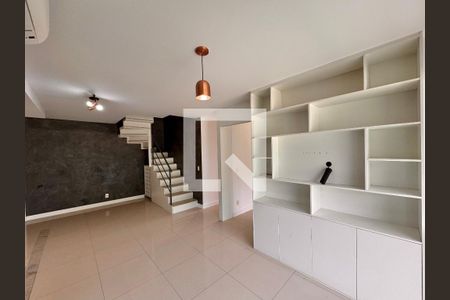 Sala de apartamento para alugar com 2 quartos, 161m² em Recreio dos Bandeirantes, Rio de Janeiro